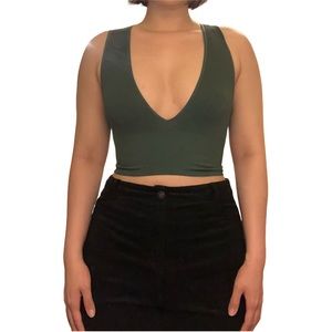 UO Low V-neck Crop top